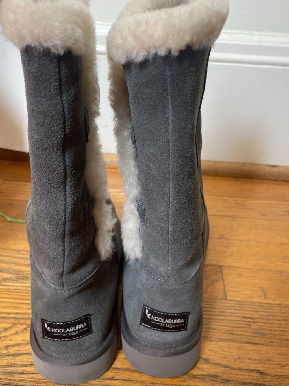 Ugg Koolaburra Kinslei tall suede and faux fur boots in stone grey Size 9 - Picture 8 of 9